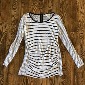 Long sleeve maternity tee